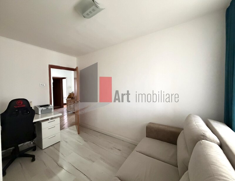Apartament 4 camere zona Aparatorii Patriei\Berceni