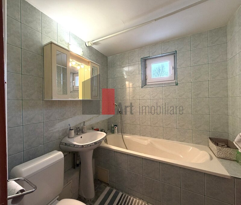 Apartament 4 camere zona Aparatorii Patriei\Berceni