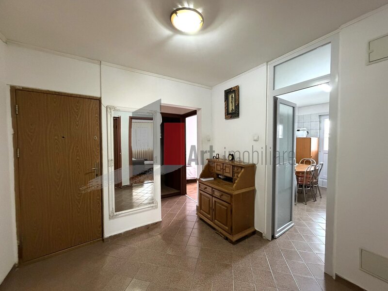 Apartament 4 camere zona Aparatorii Patriei\Berceni